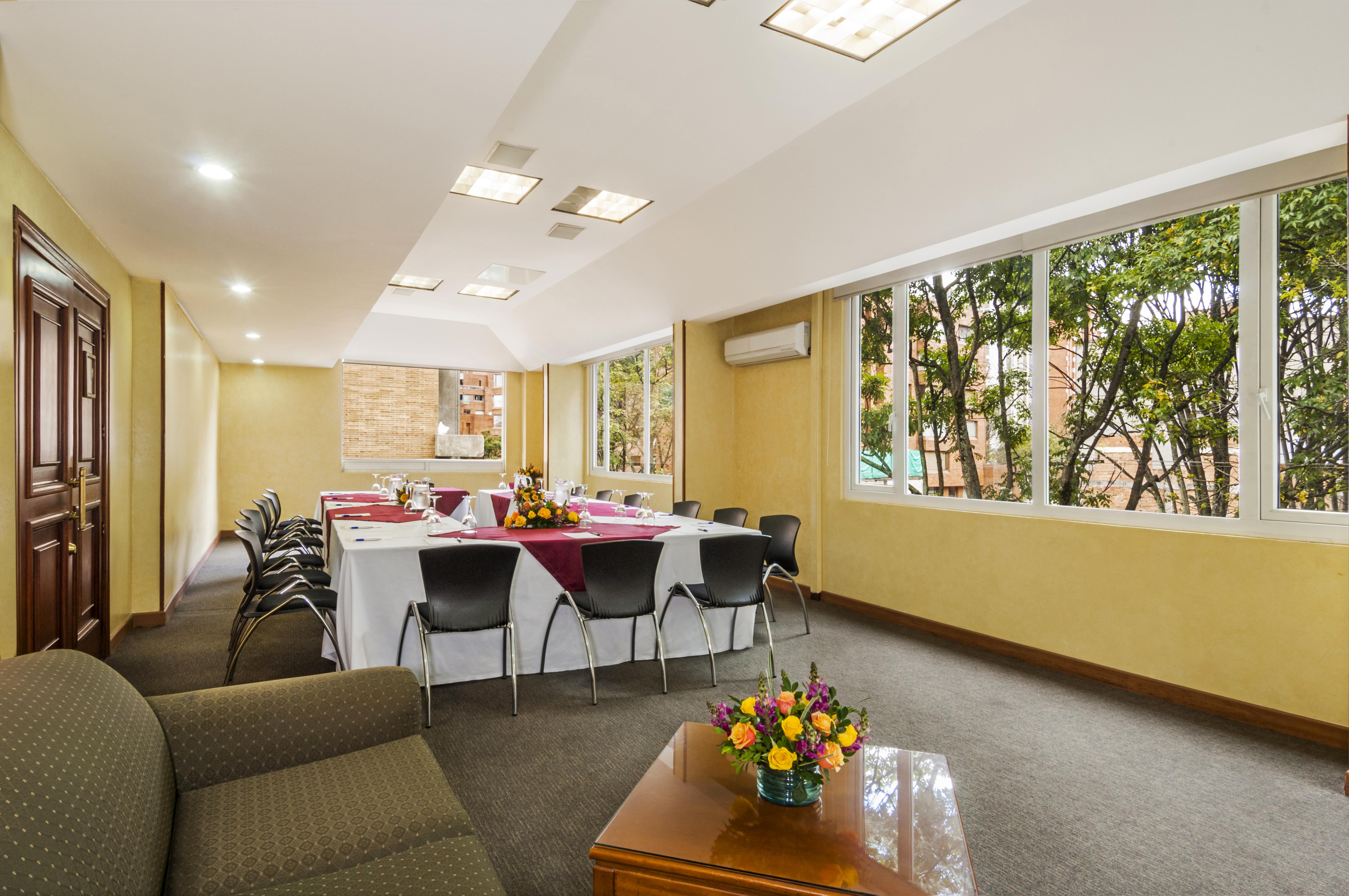 Hotel Porton Bogotá Eksteriør bilde